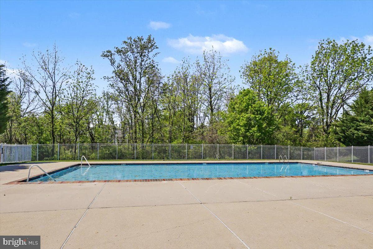 408 Aqueduct Drive photo 23