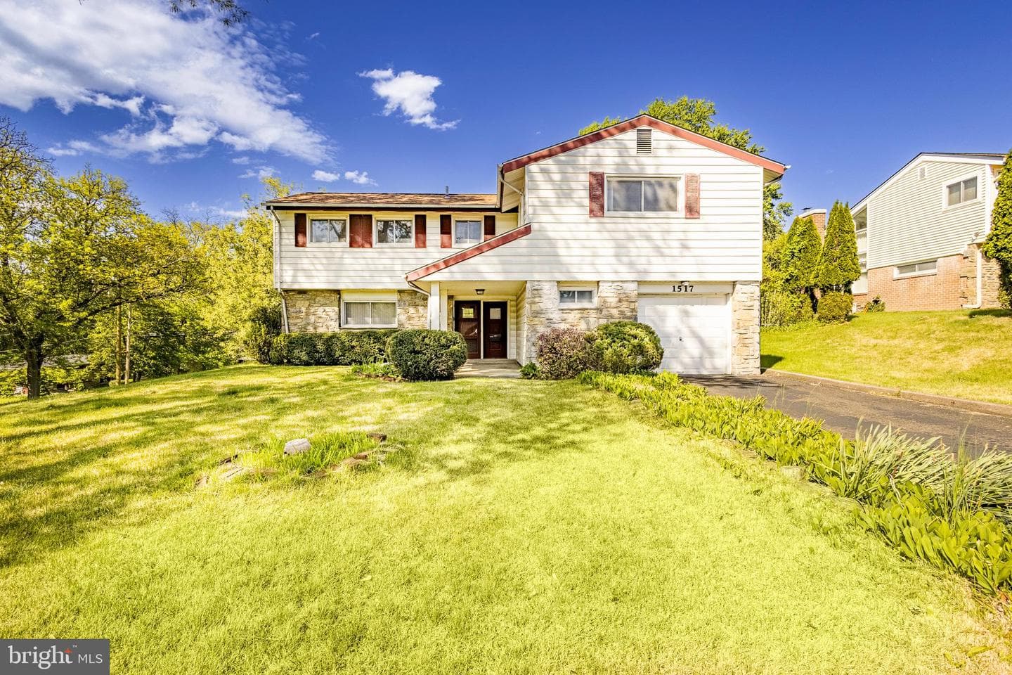 1517 Thornberry Road photo 3