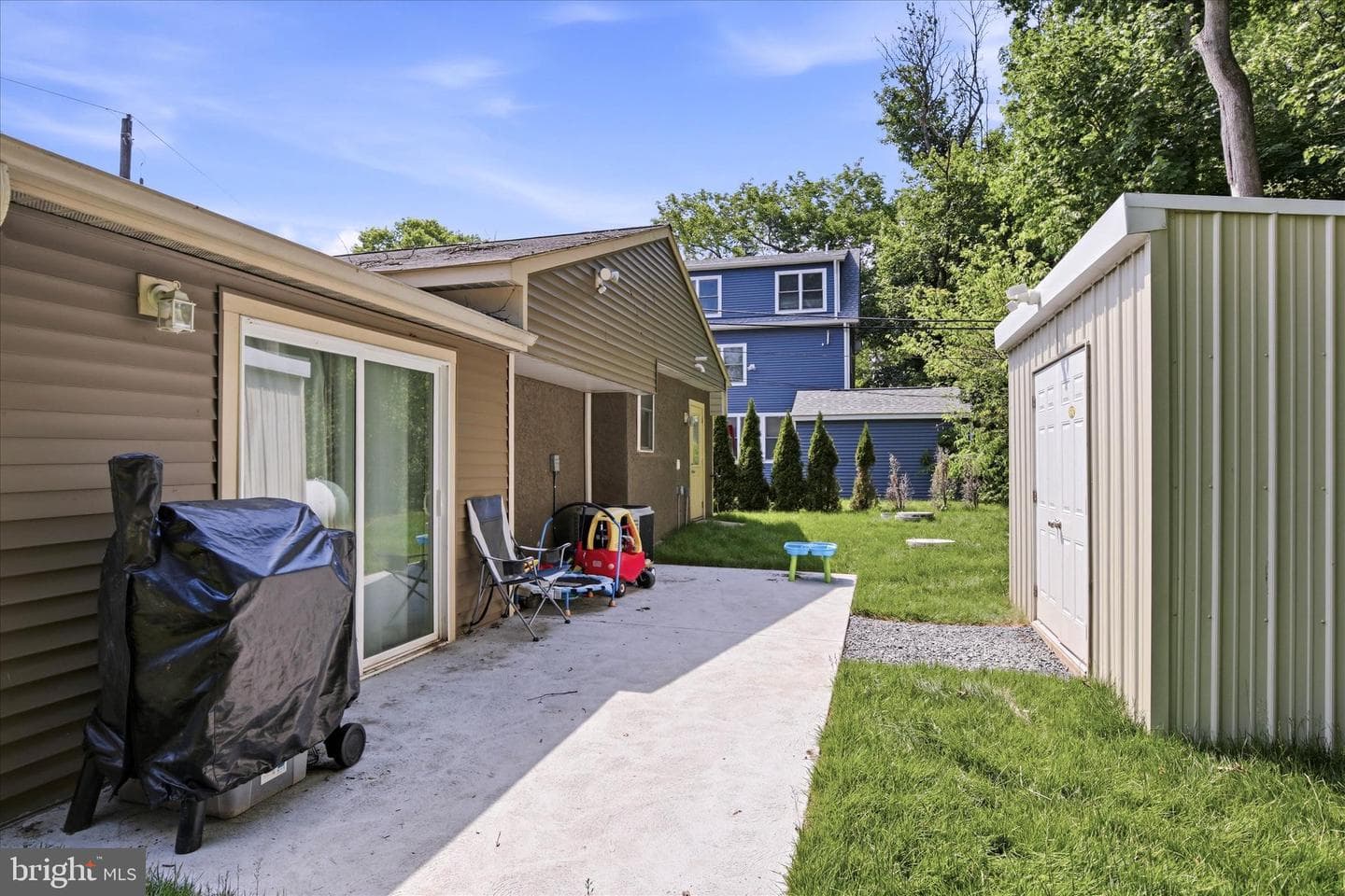 225 S Park Road photo 16
