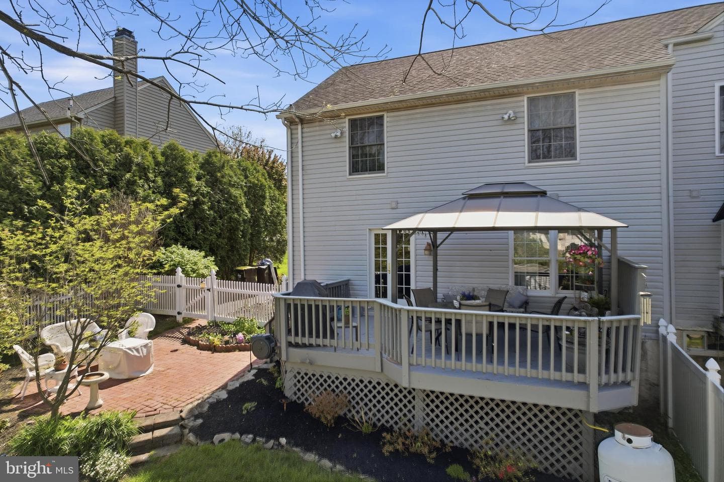 230 Sandown Court photo 28