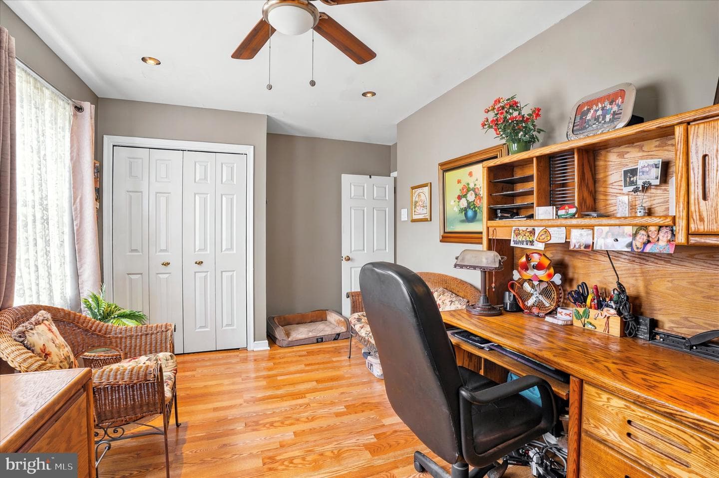 654 Oakdale Avenue photo 4