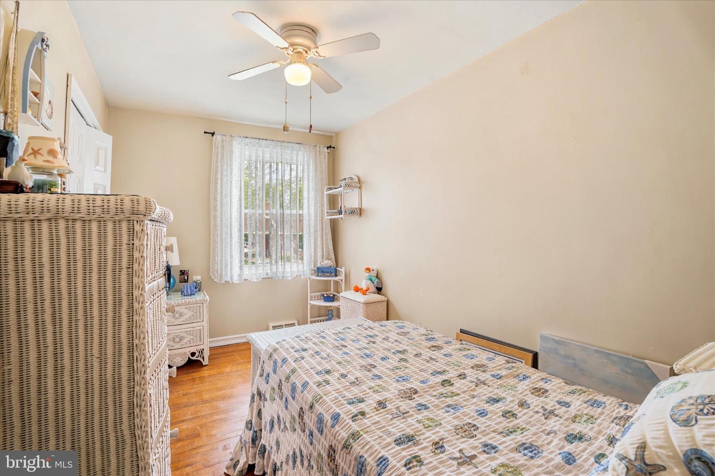 654 Oakdale Avenue photo 5
