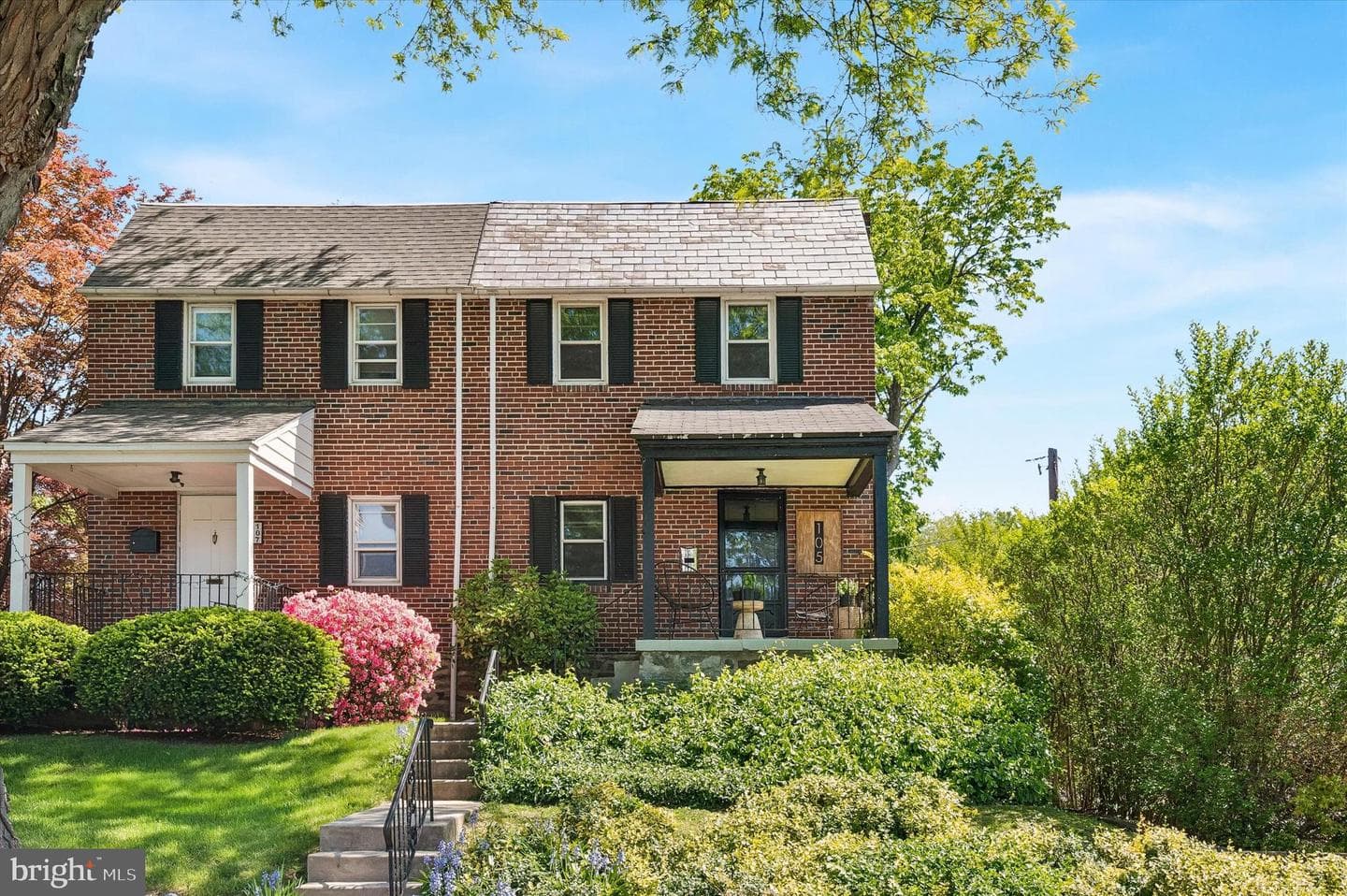 105 Rock Glen Road
