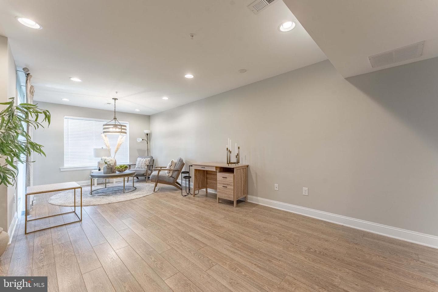 187 Larrabee Way photo 43