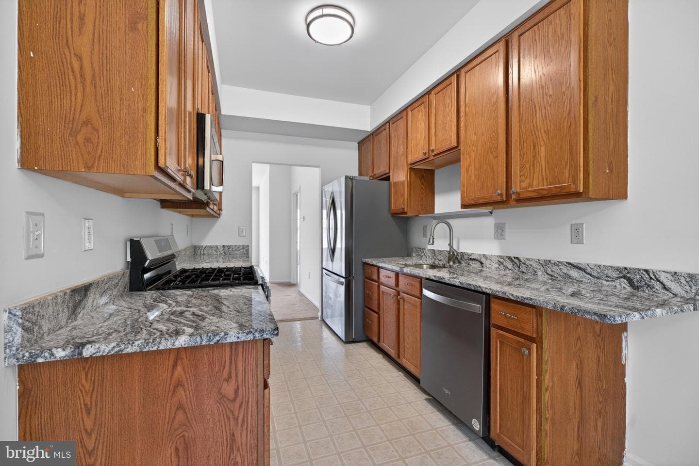 18 Trent Lane #18 photo 12