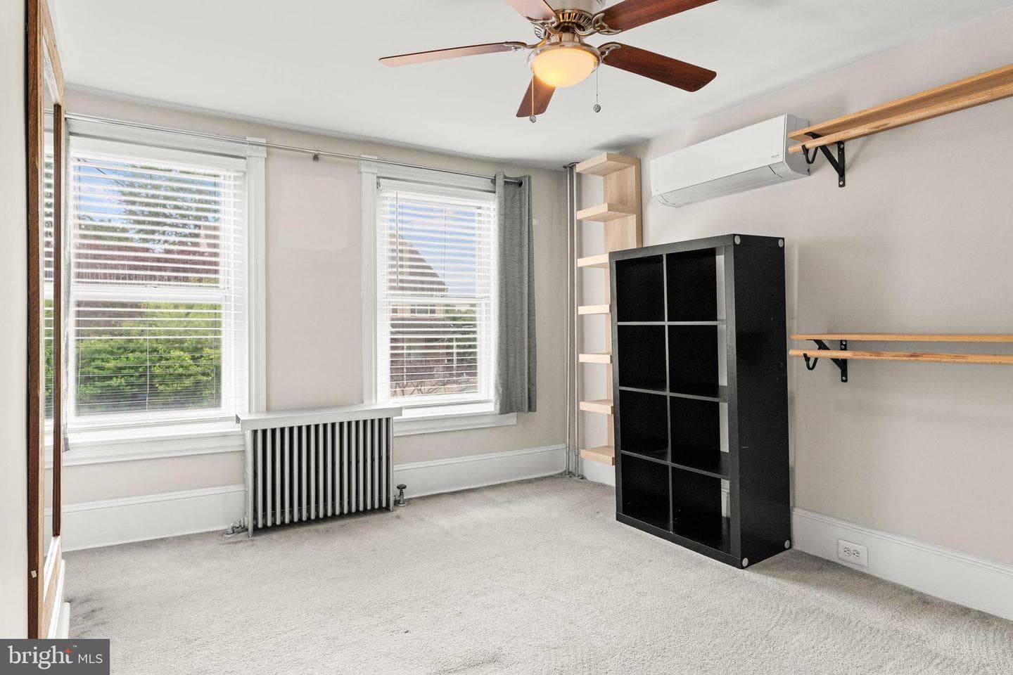 232 W 5th Avenue photo 19