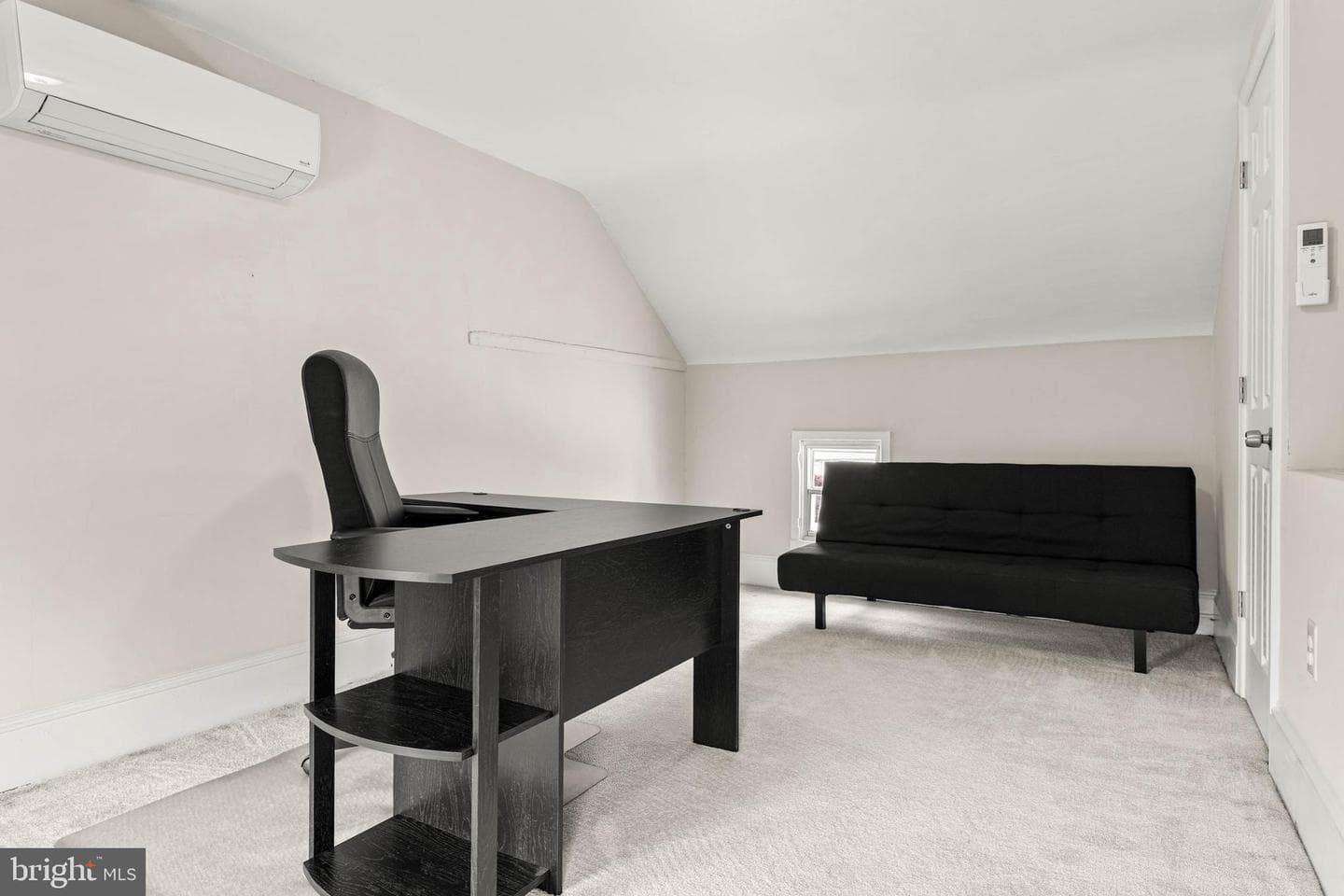 232 W 5th Avenue photo 21