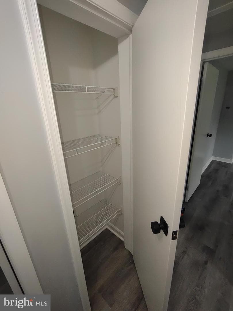 138 Houston Avenue photo 24