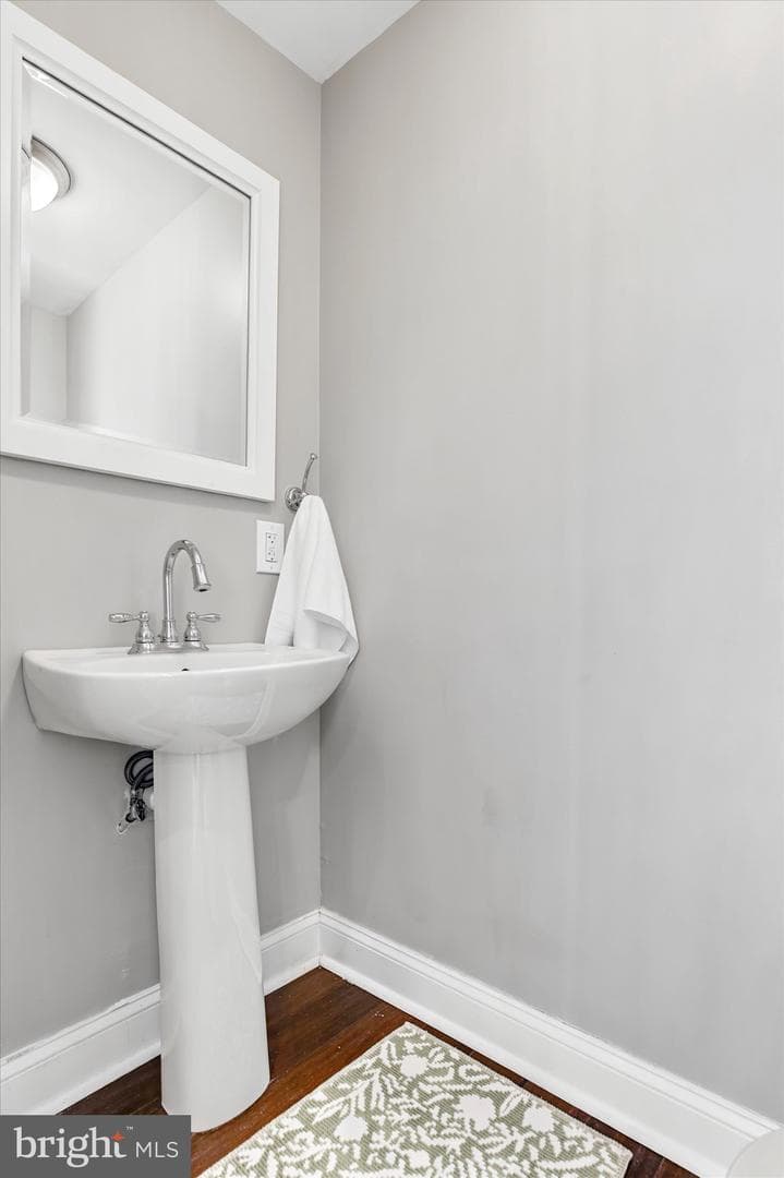 136 Greenwood Avenue photo 19