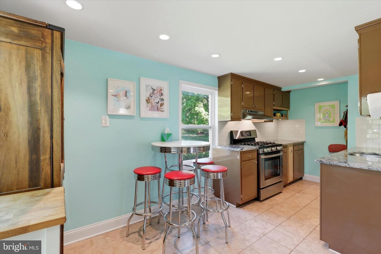 113 Belmont Avenue photo 6