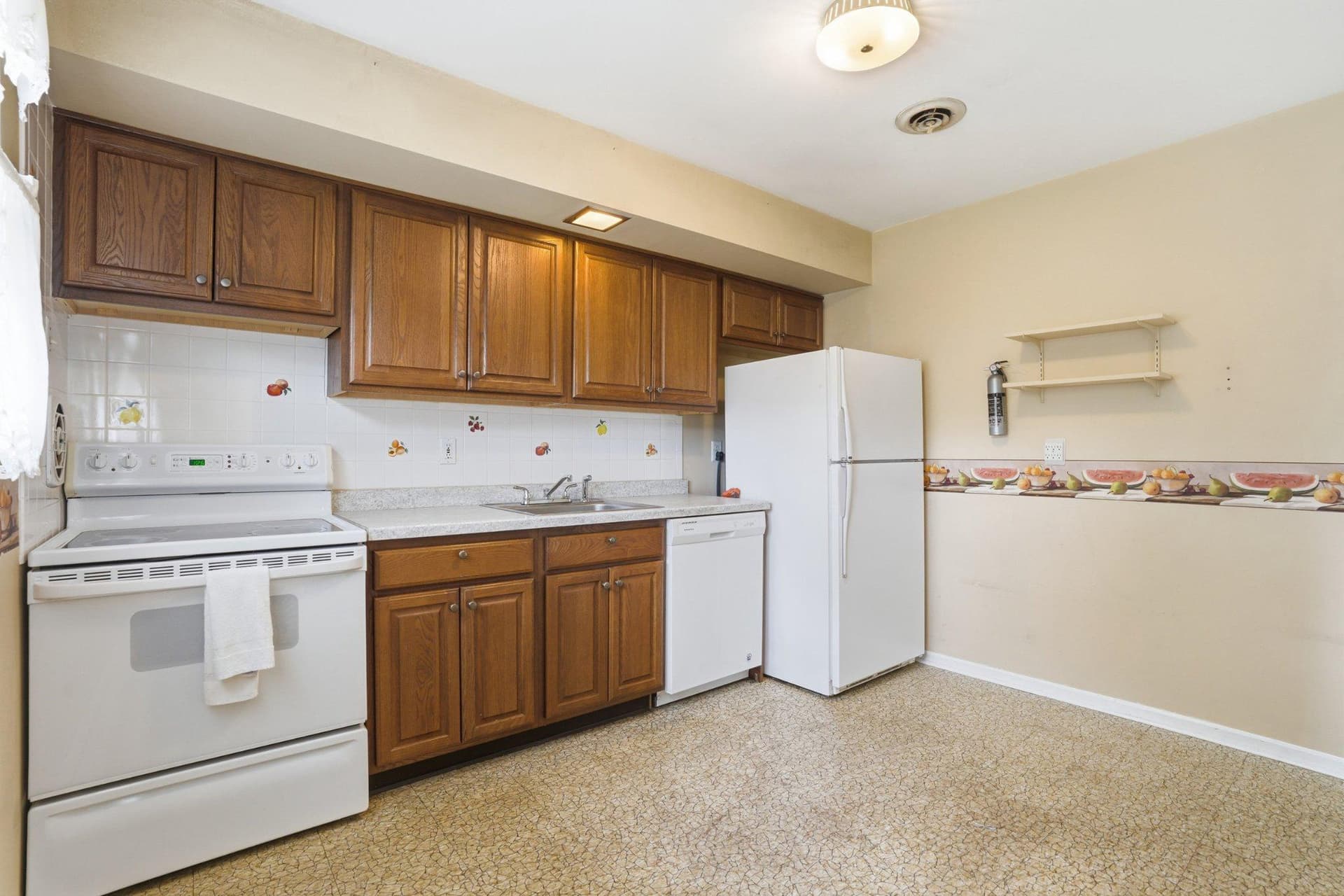 330 Wexford Road photo 10