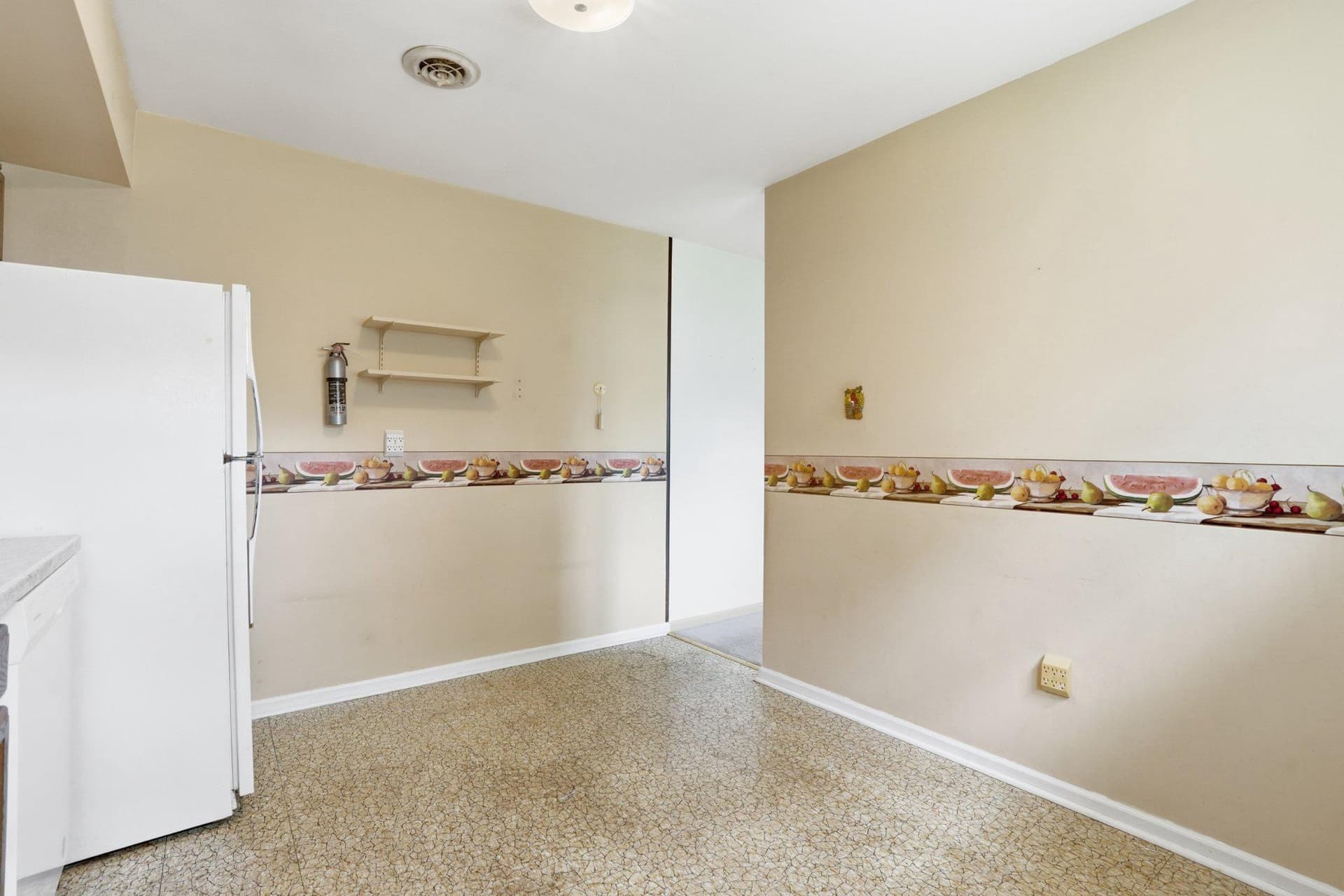 330 Wexford Road photo 12