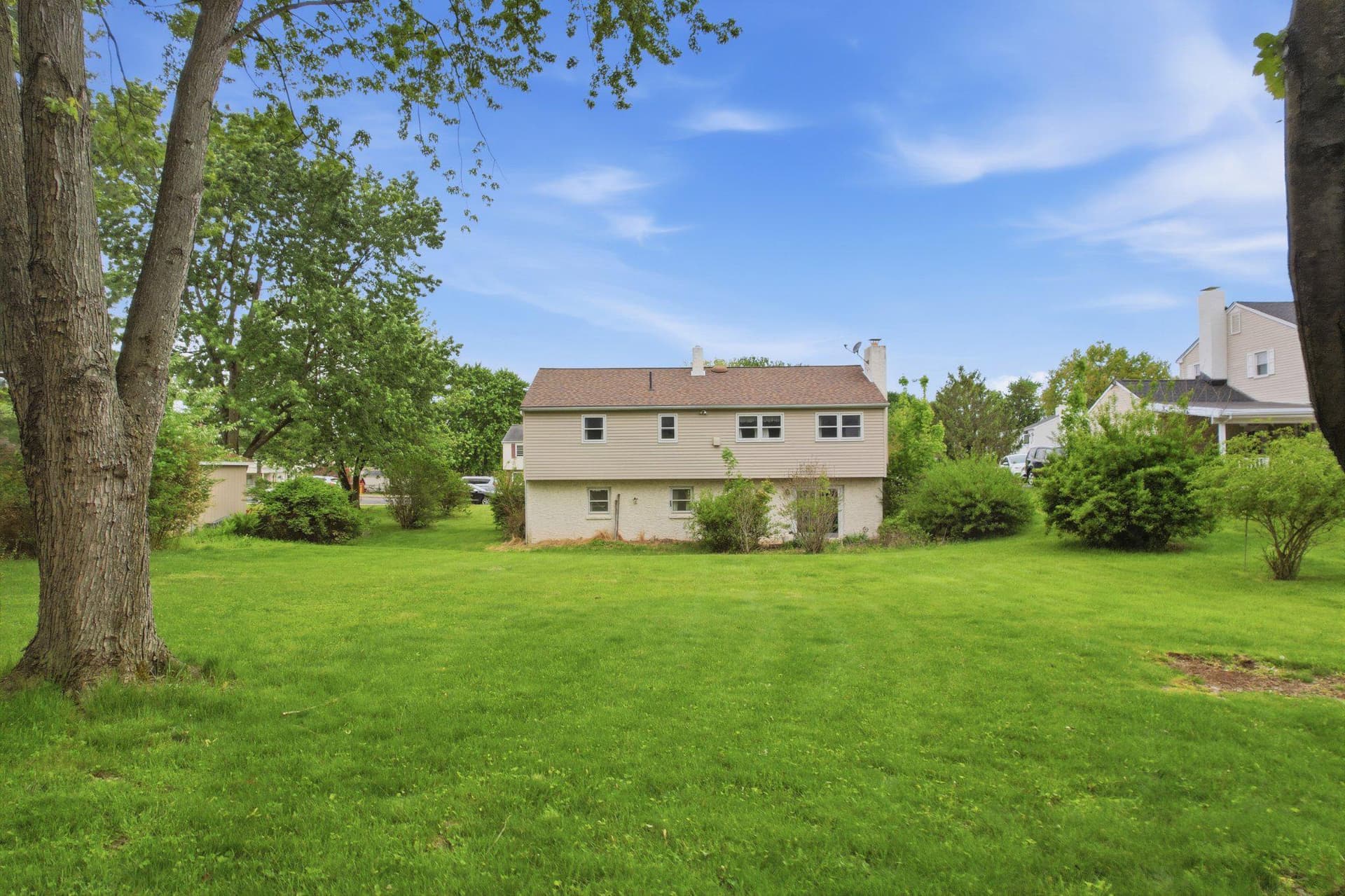 330 Wexford Road photo 36