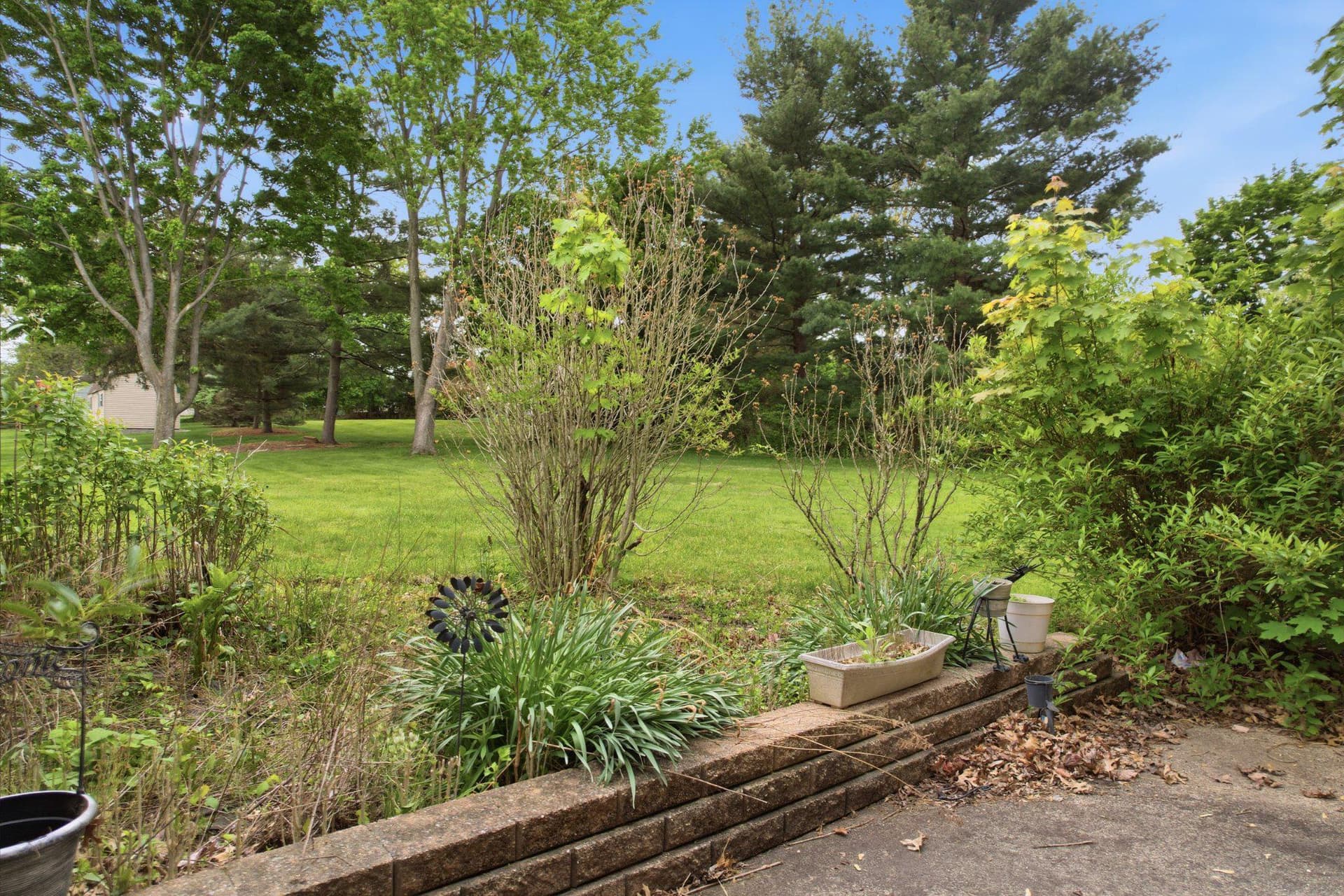 330 Wexford Road photo 44