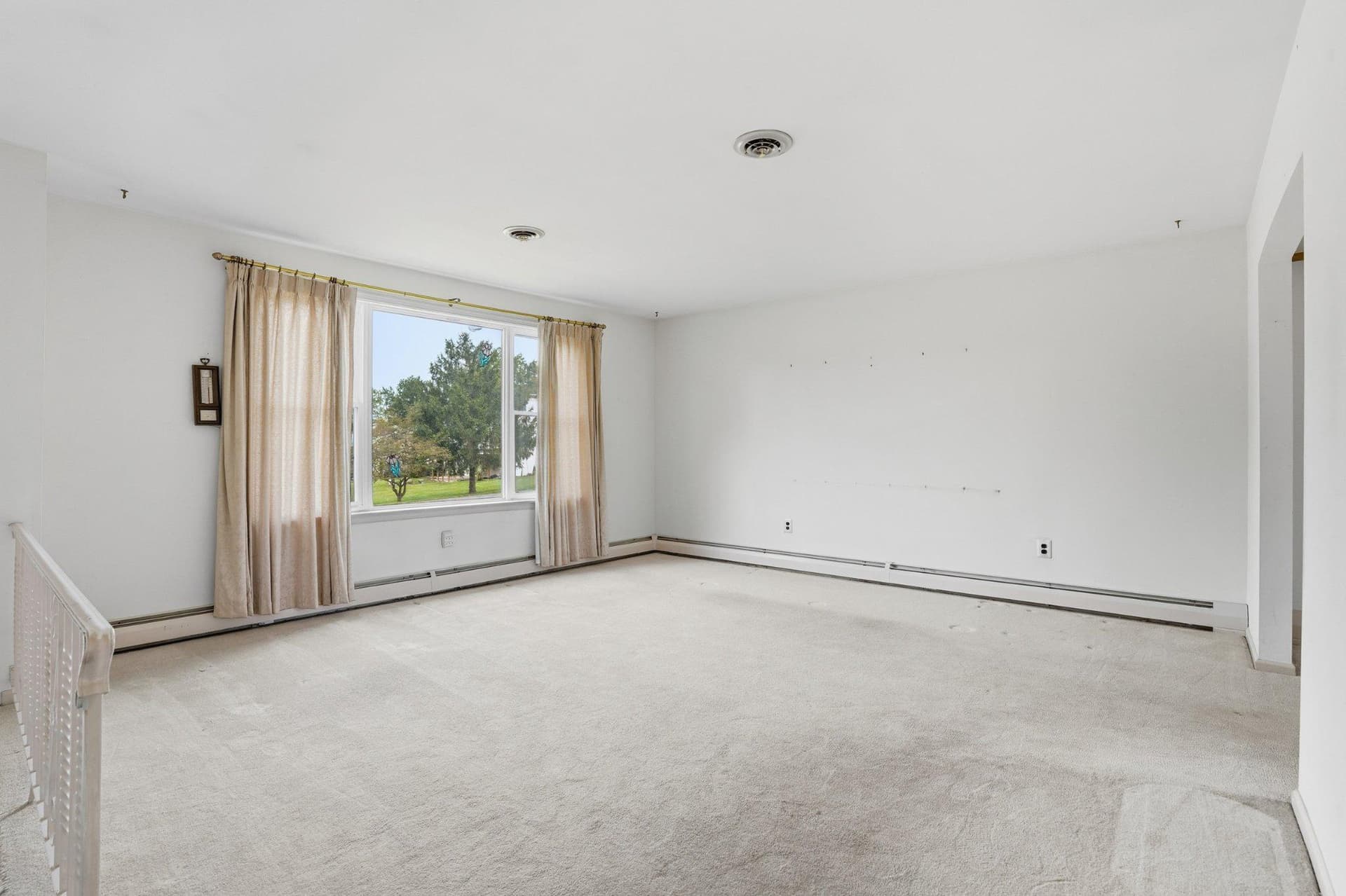 330 Wexford Road photo 5