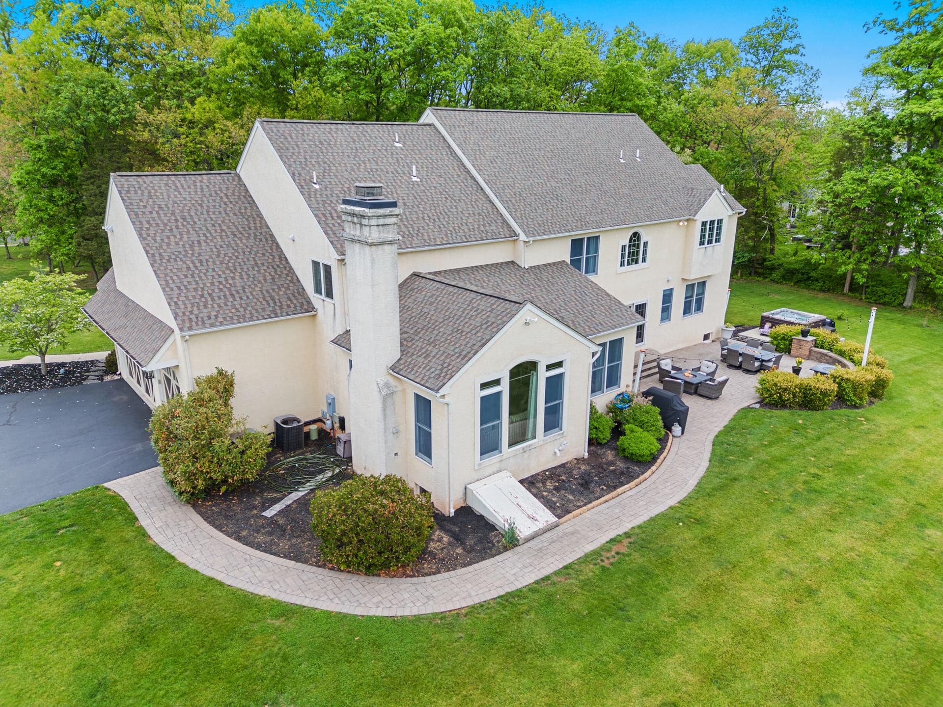 912 Ashbourne Way photo 41