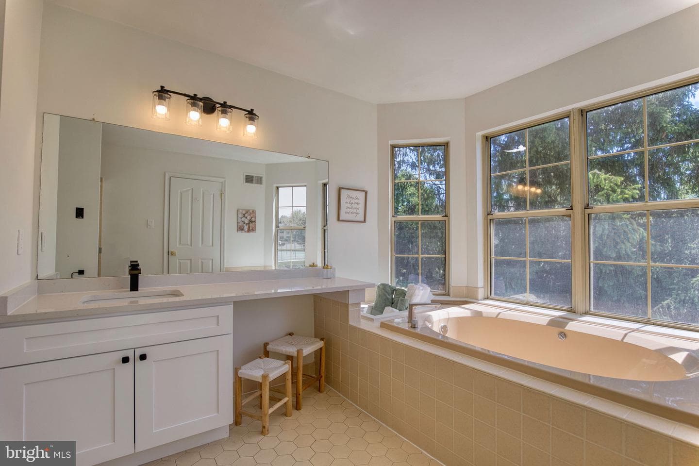 1408 Stratford Court #condo 1408 photo 22