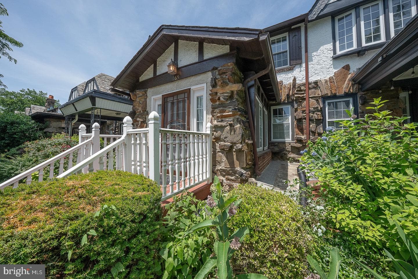 165 Stoneway Lane photo 3