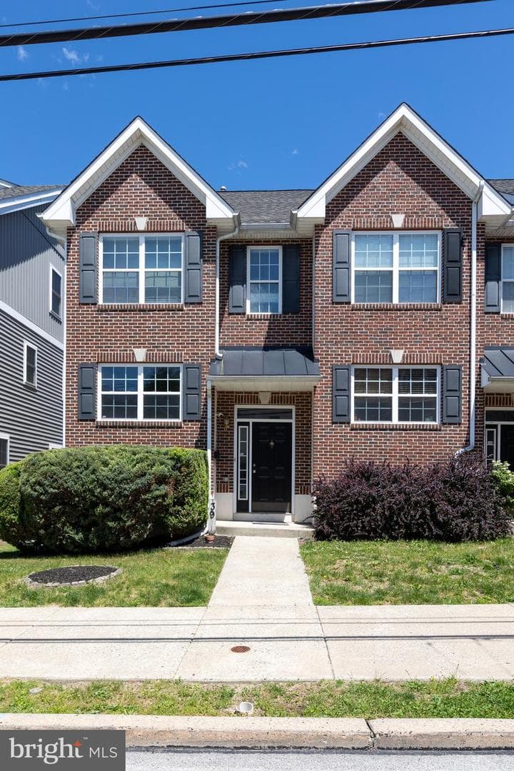 39 W 5th Street, Bridgeport