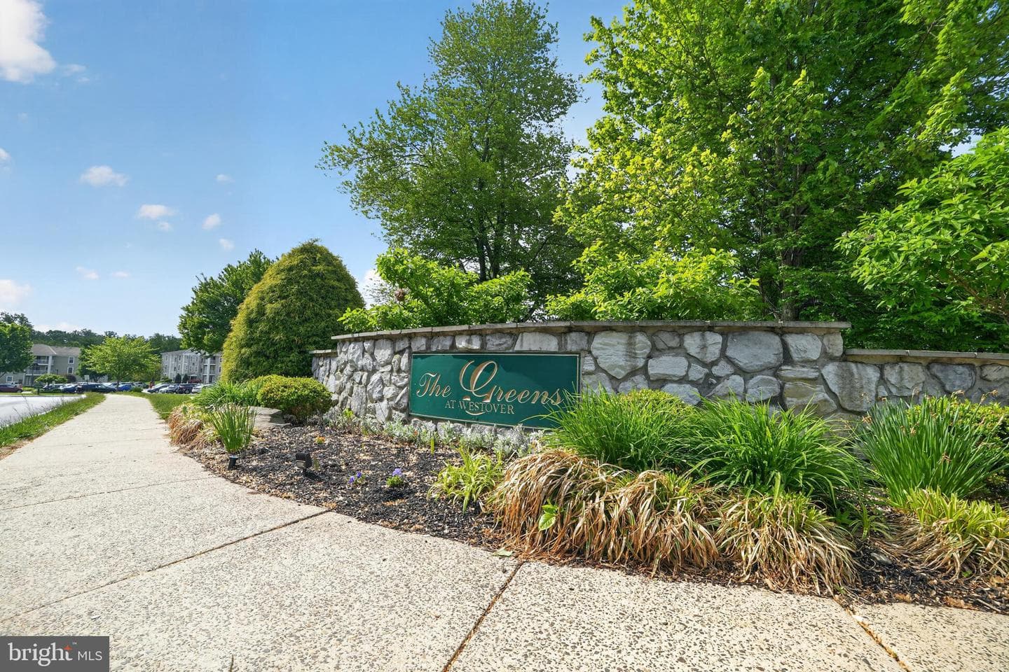 627 Brandon Road photo 32