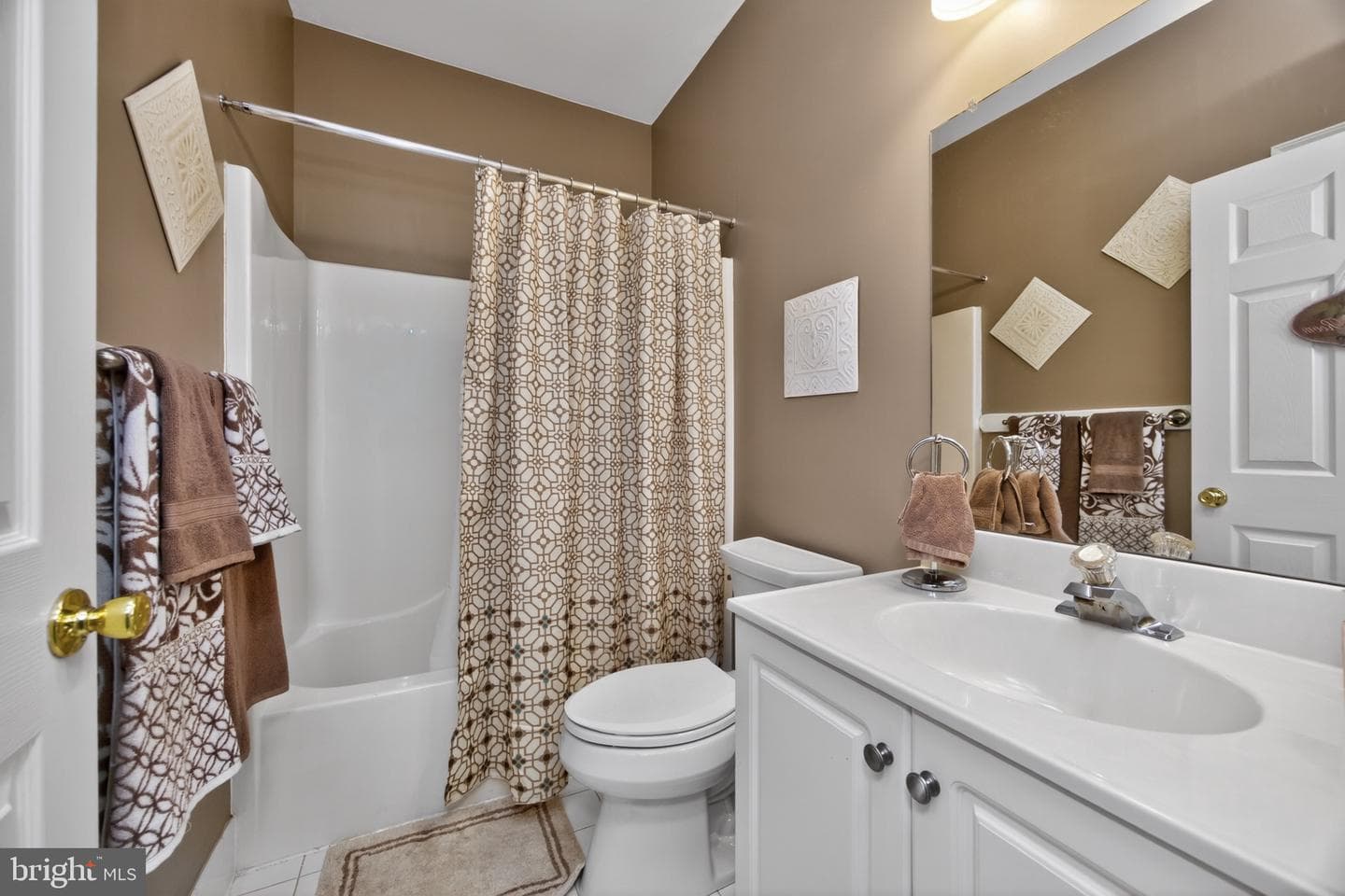 105 William Road photo 34