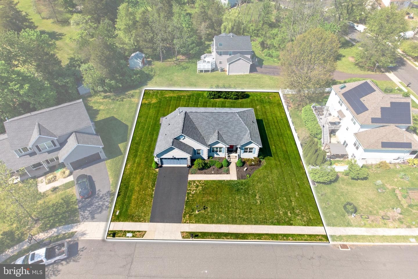 105 William Road photo 39
