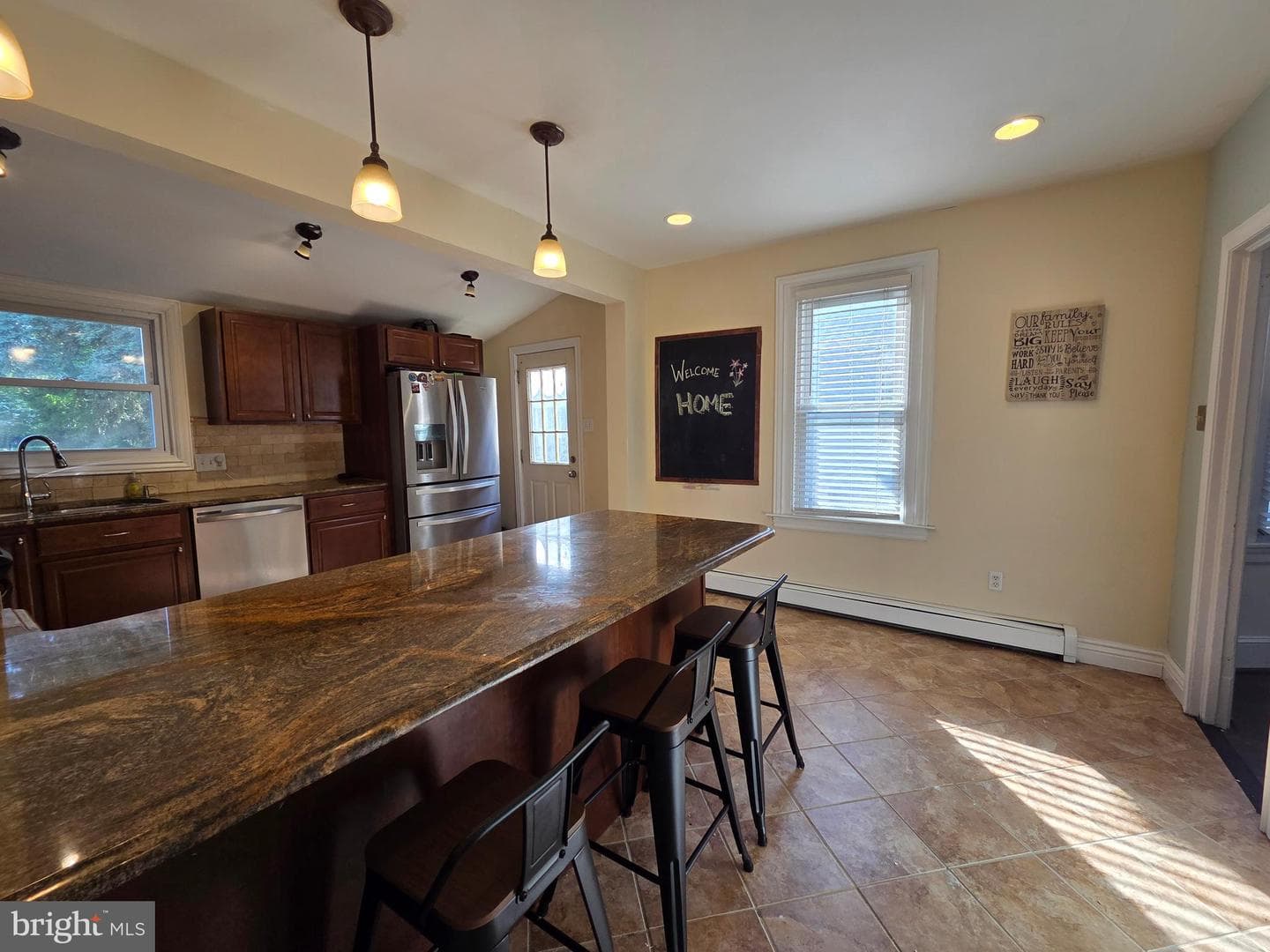 326 Jefferson Avenue photo 11