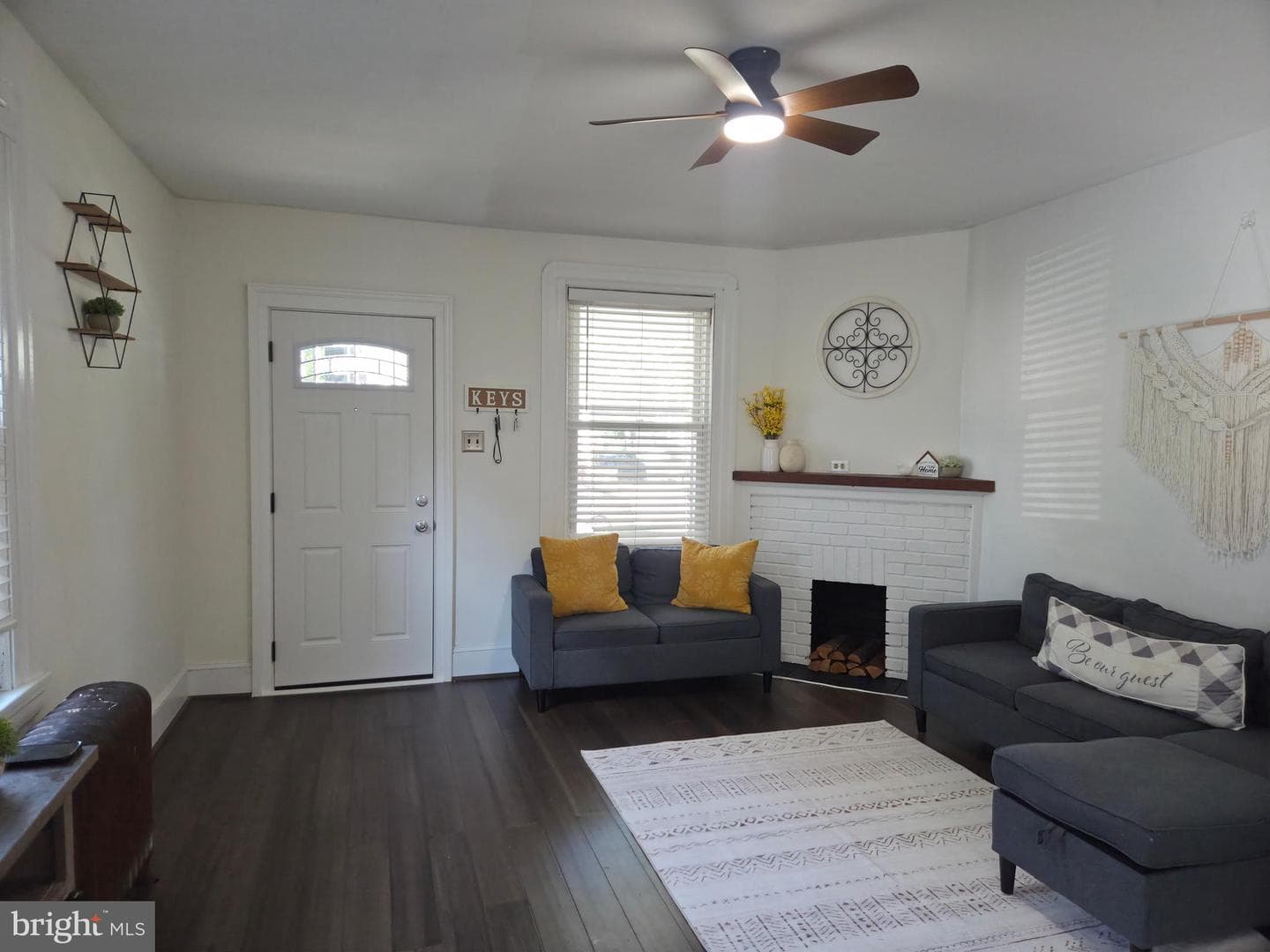 326 Jefferson Avenue photo 9