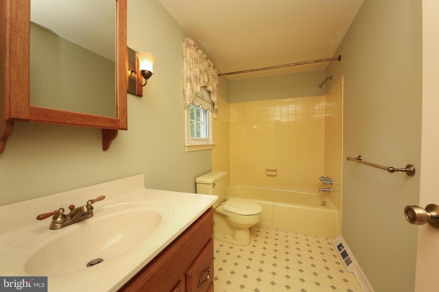 115 Hedgerow Place photo 34