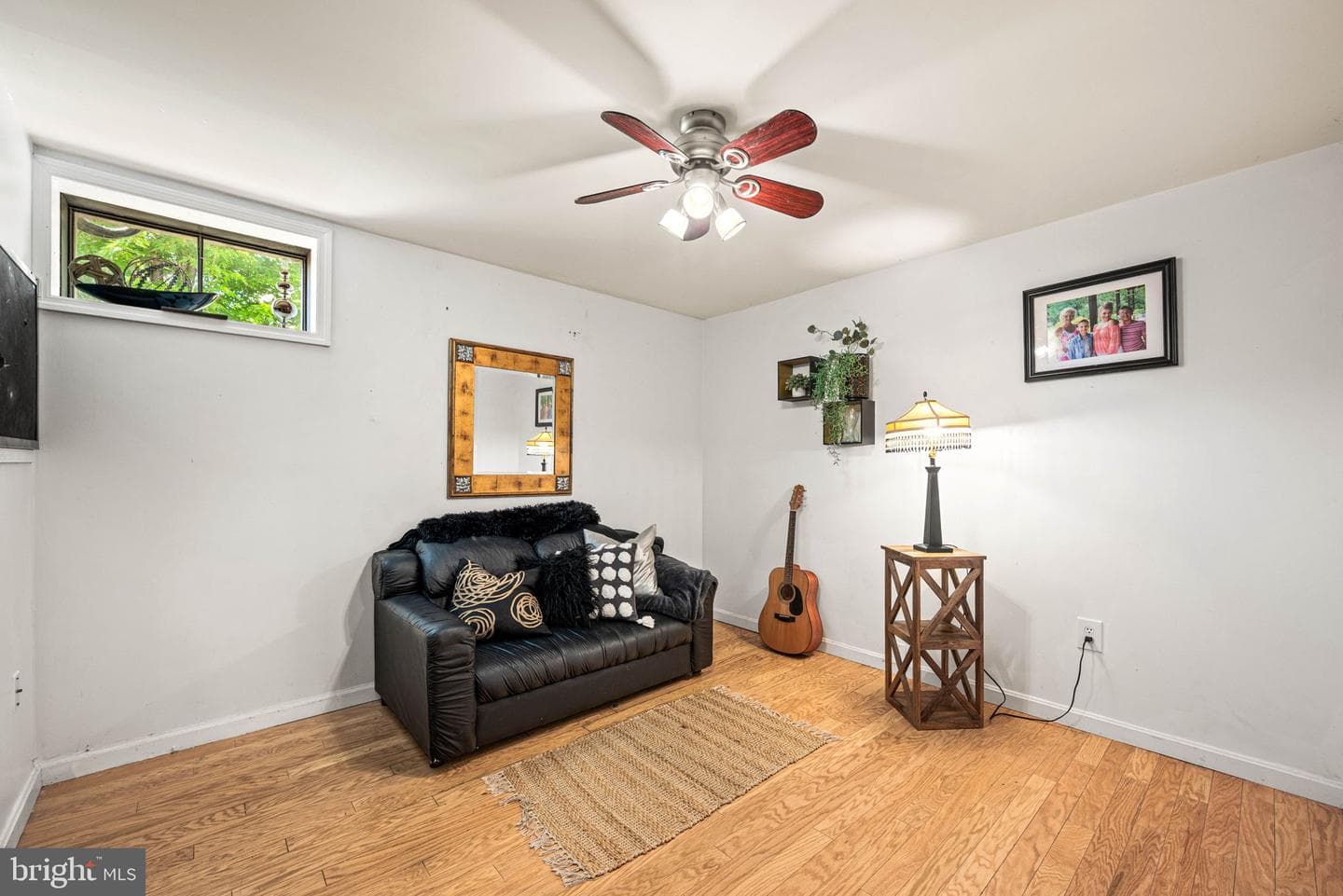 247 Green Tree Road photo 36