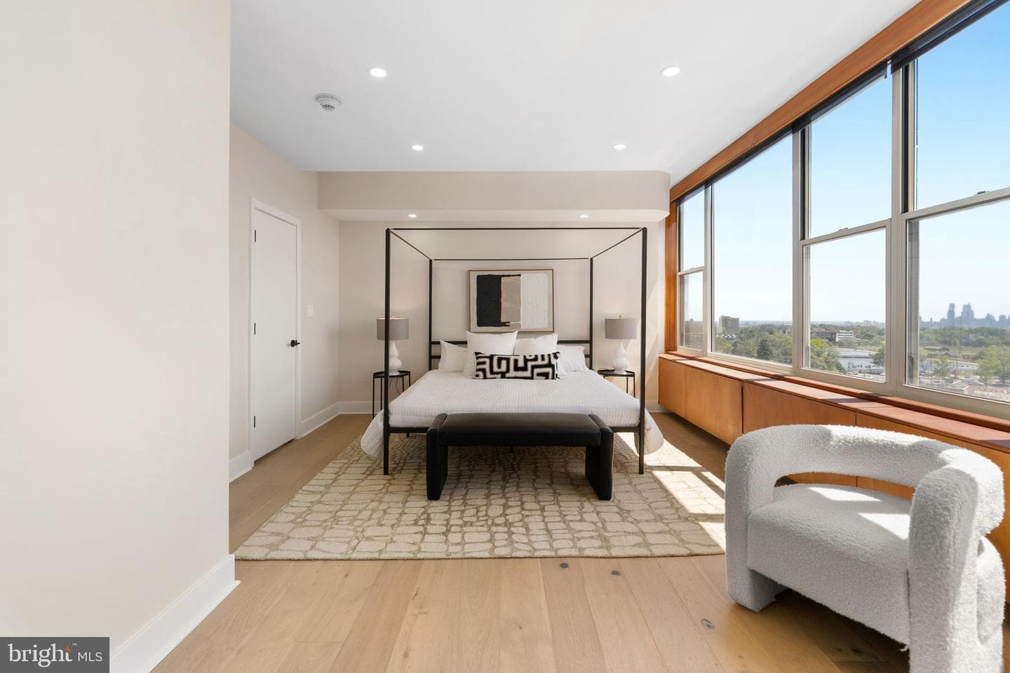 50 Belmont Avenue #1016 photo 18