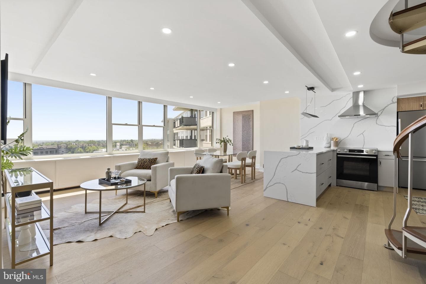 50 Belmont Avenue #1016 photo 3