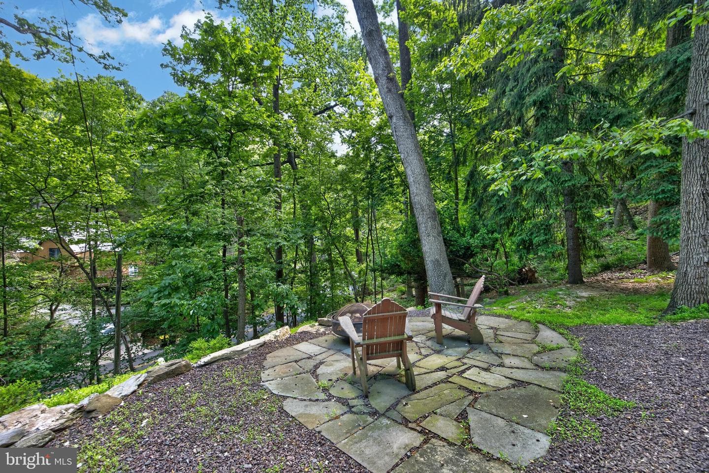 302 Gypsy Lane photo 18