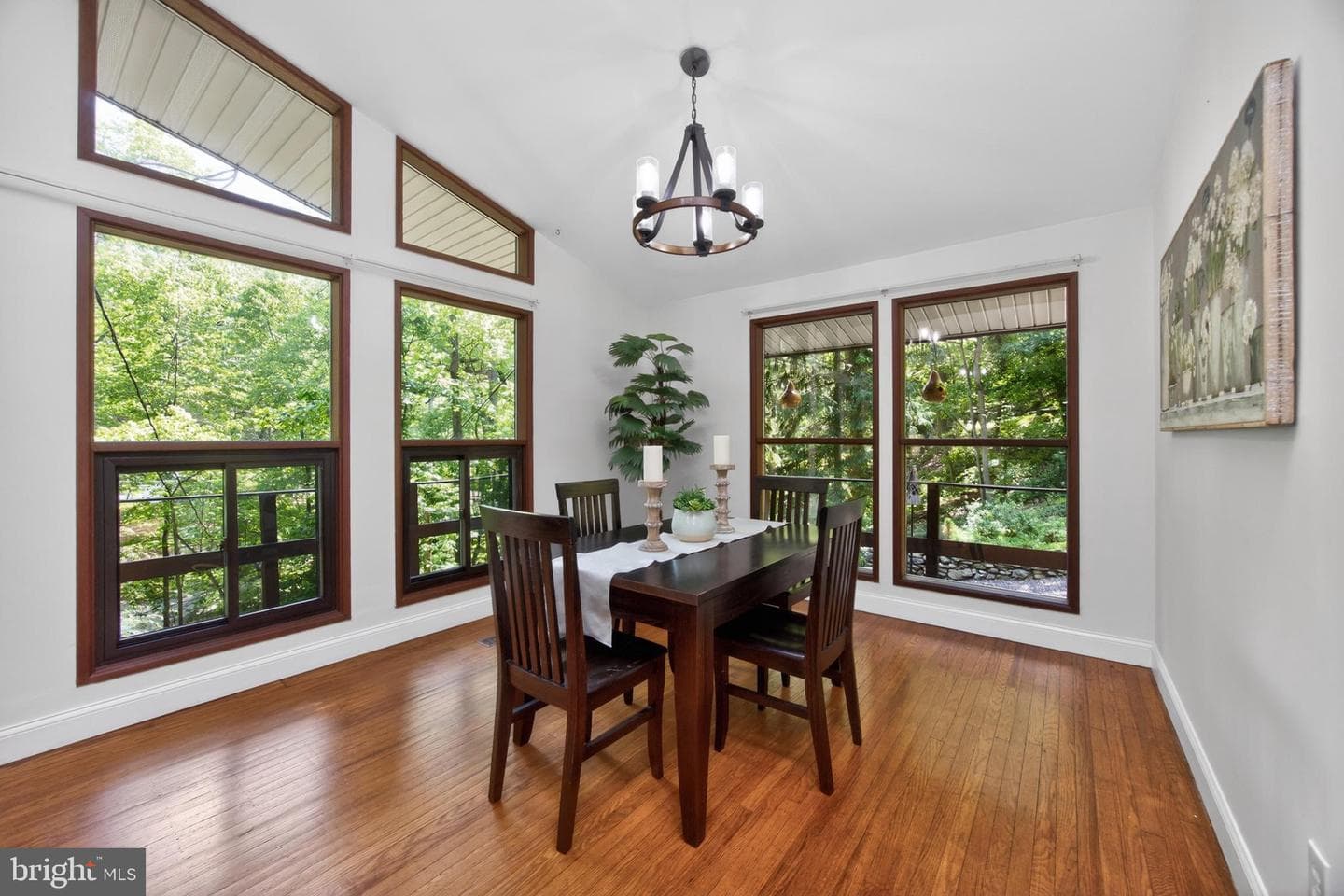 302 Gypsy Lane photo 30