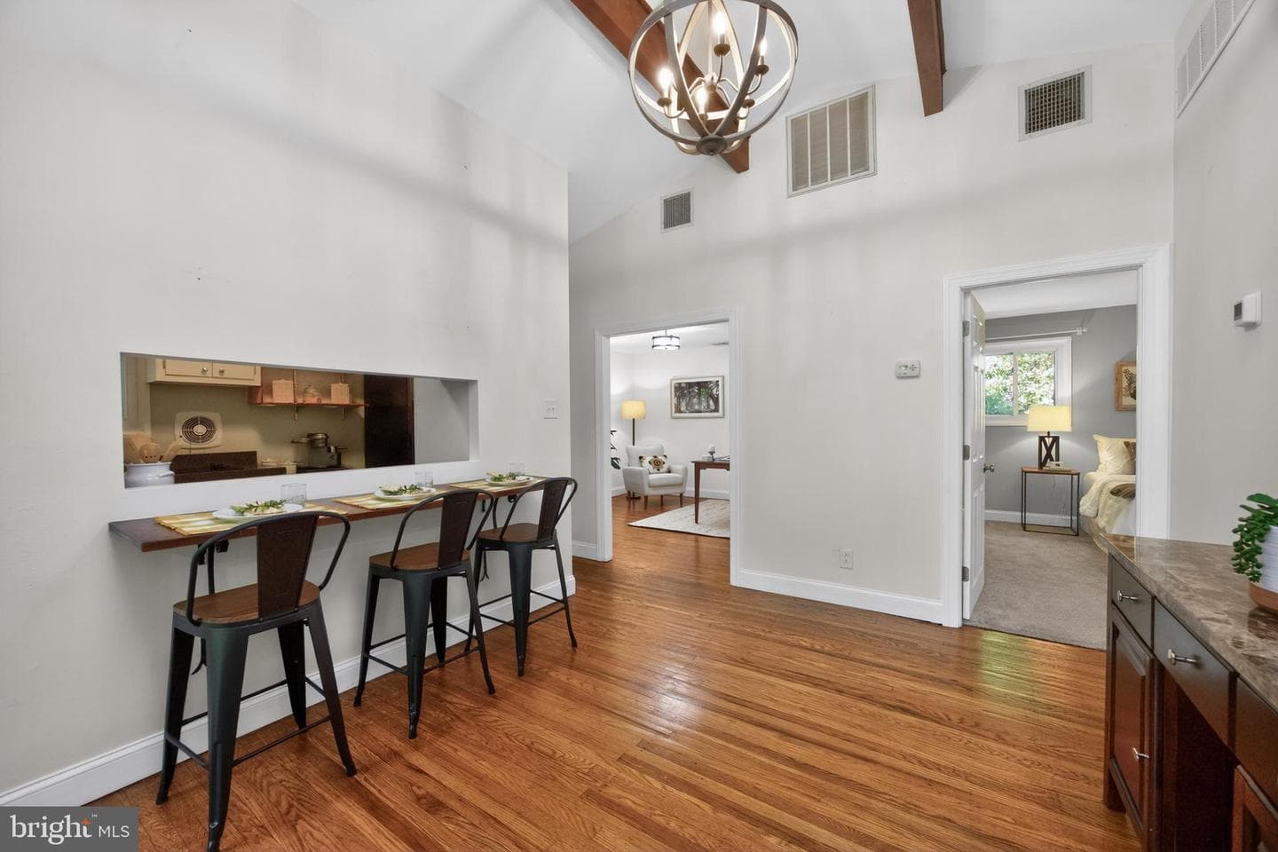 302 Gypsy Lane photo 32