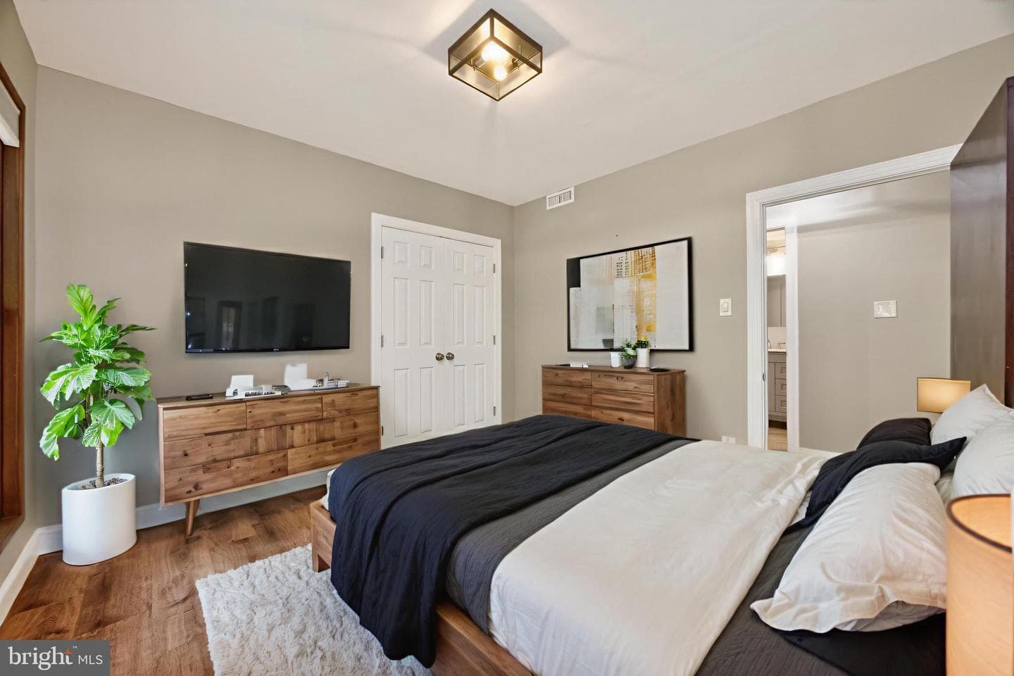 302 Gypsy Lane photo 42