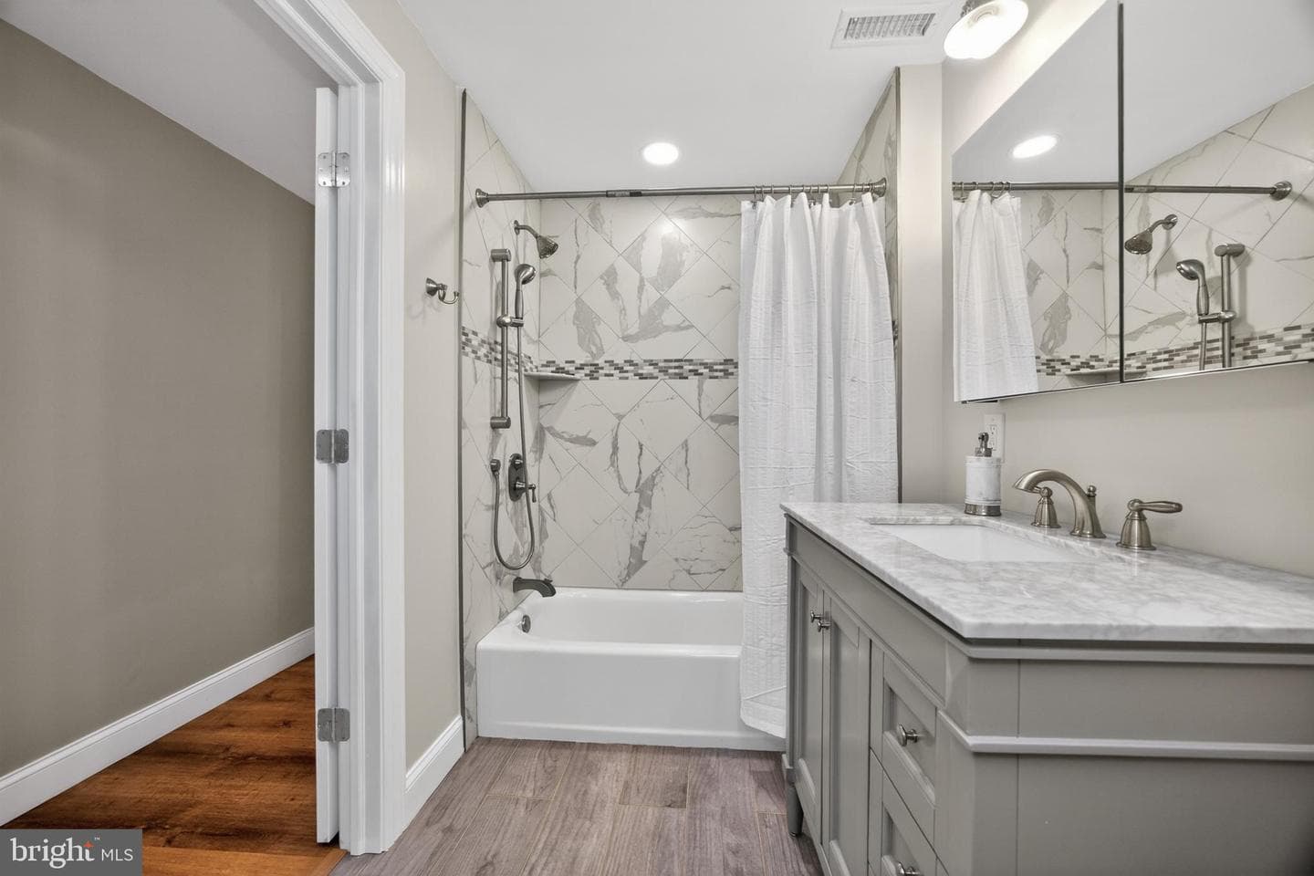302 Gypsy Lane photo 45