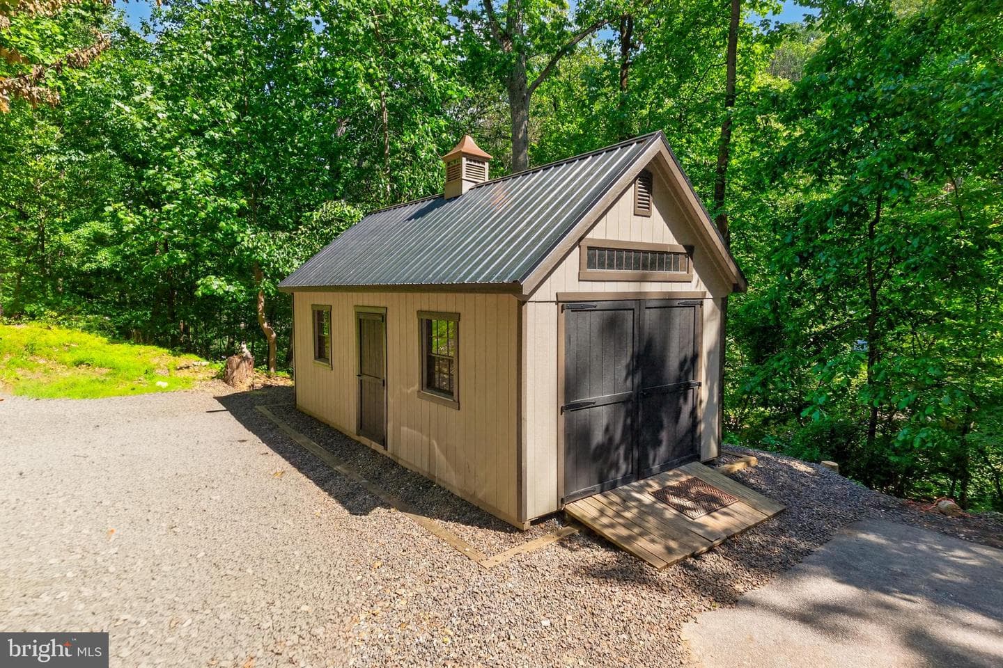 302 Gypsy Lane photo 48