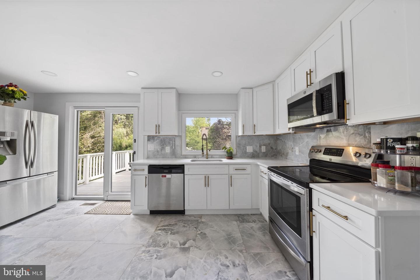 2549 W Church Road photo 11