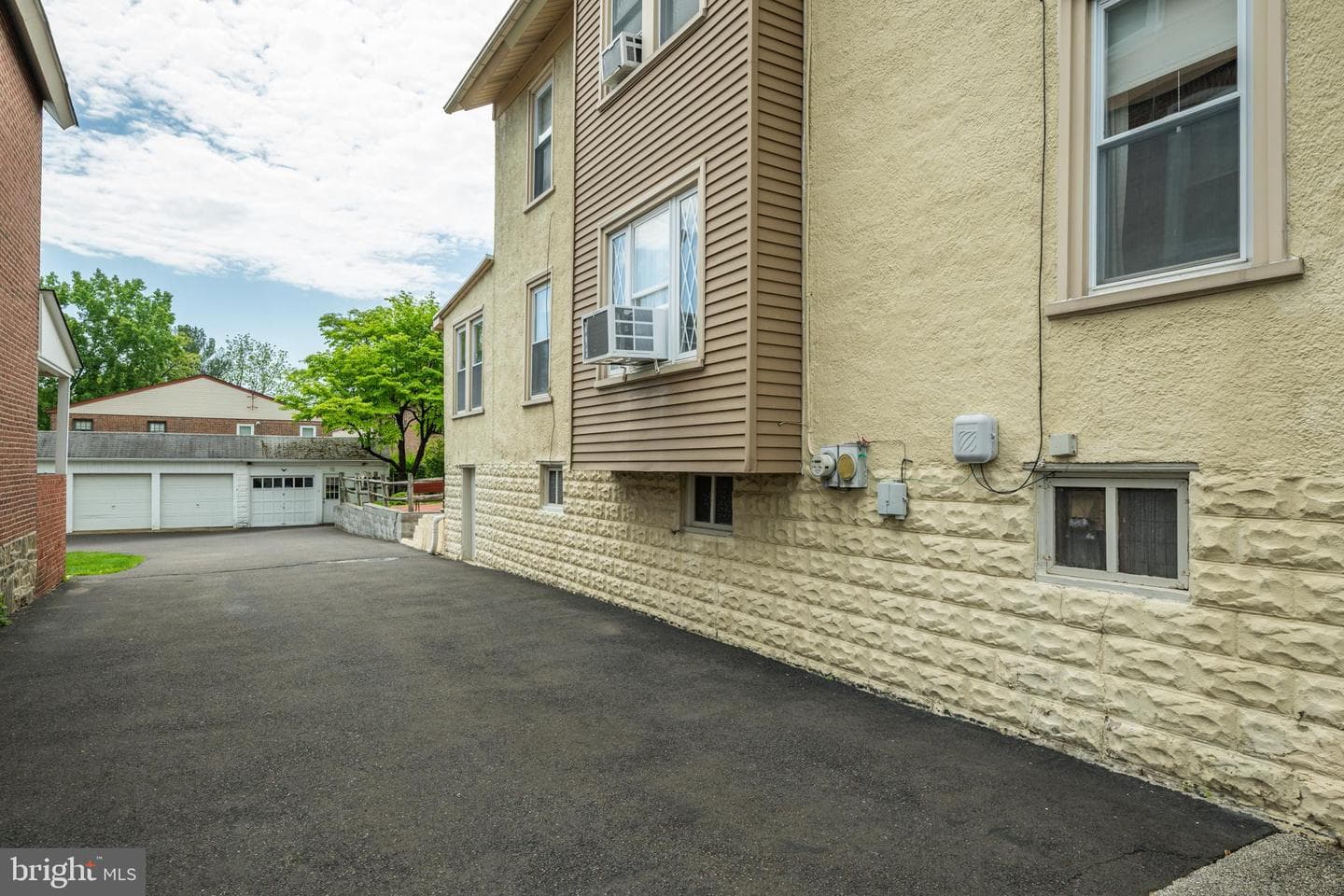 142 Blake Avenue photo 6