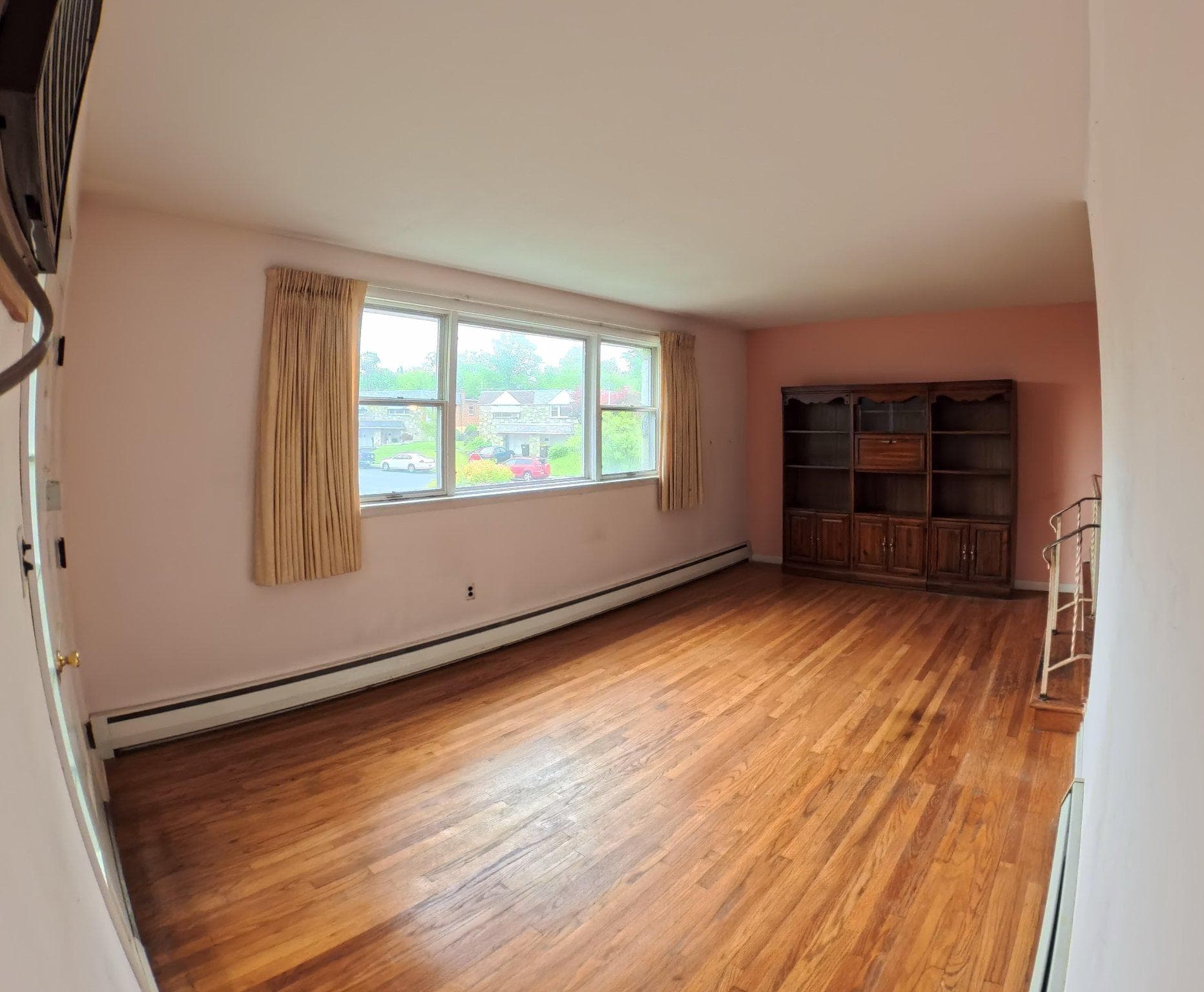 60 Hamilton St. photo 3
