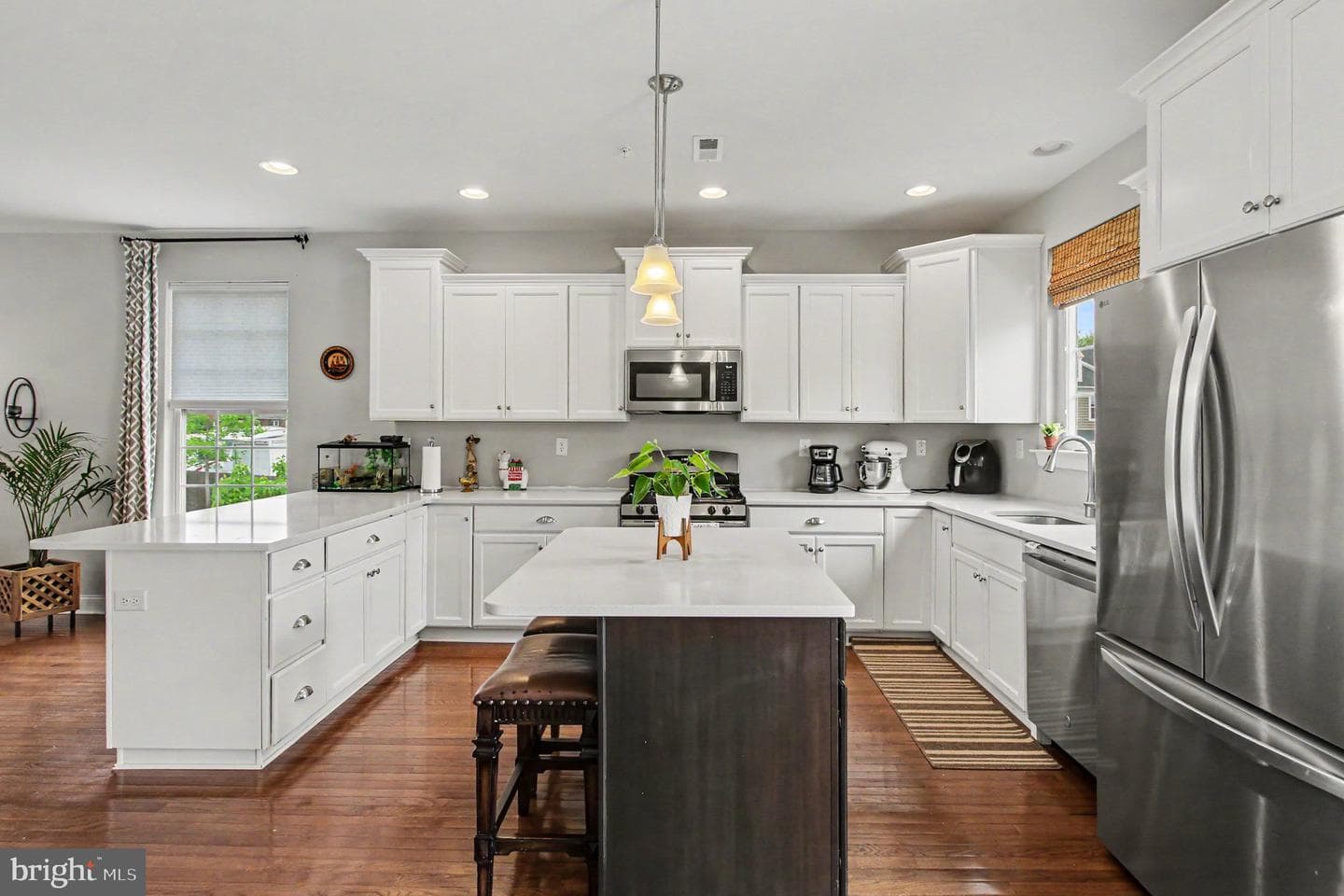 100 Arlington Lane photo 11