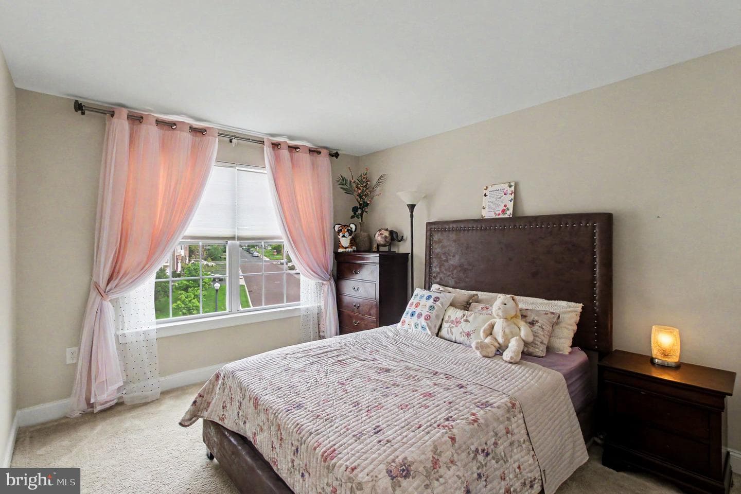 100 Arlington Lane photo 19