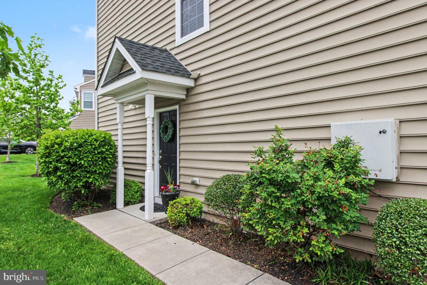 100 Arlington Lane photo 4