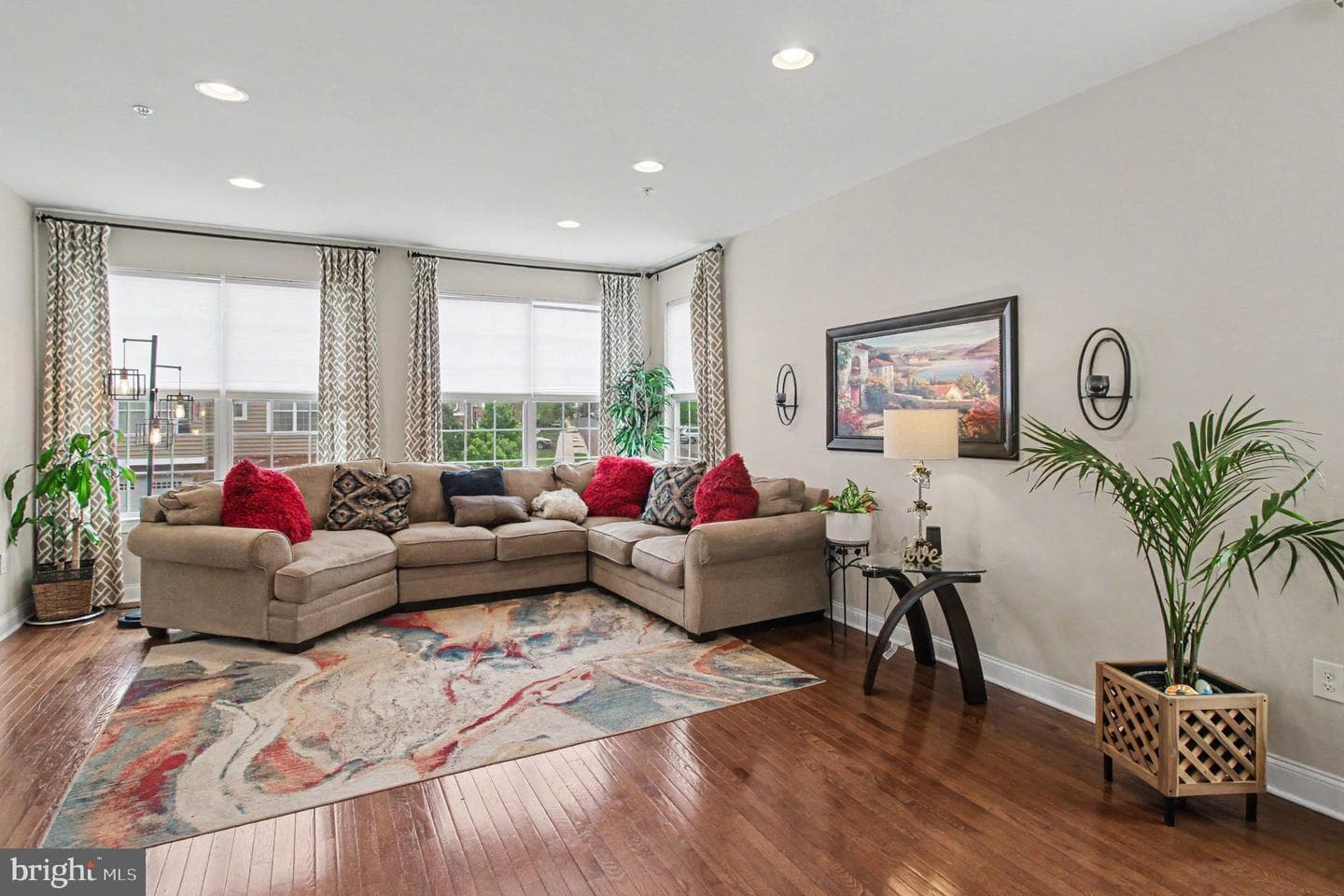 100 Arlington Lane photo 5