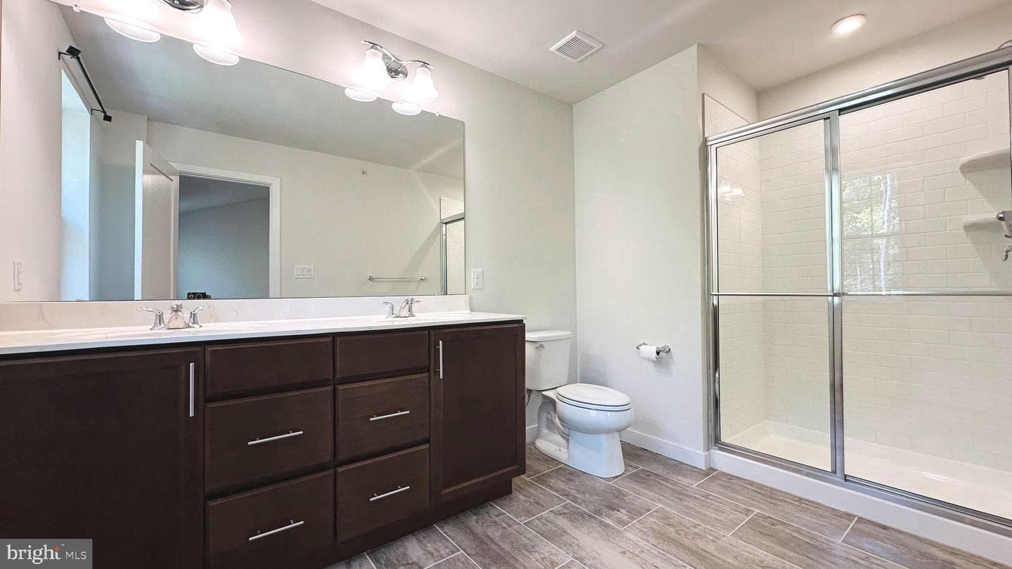 229 Wynstone Court photo 25
