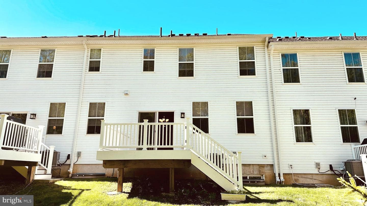 229 Wynstone Court photo 37