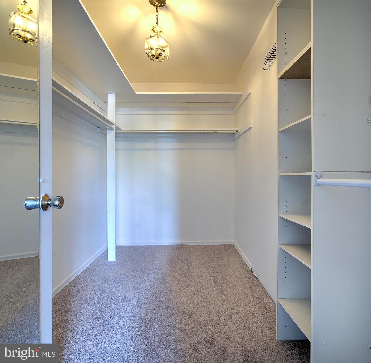 1570 The Fairway #312 E photo 12