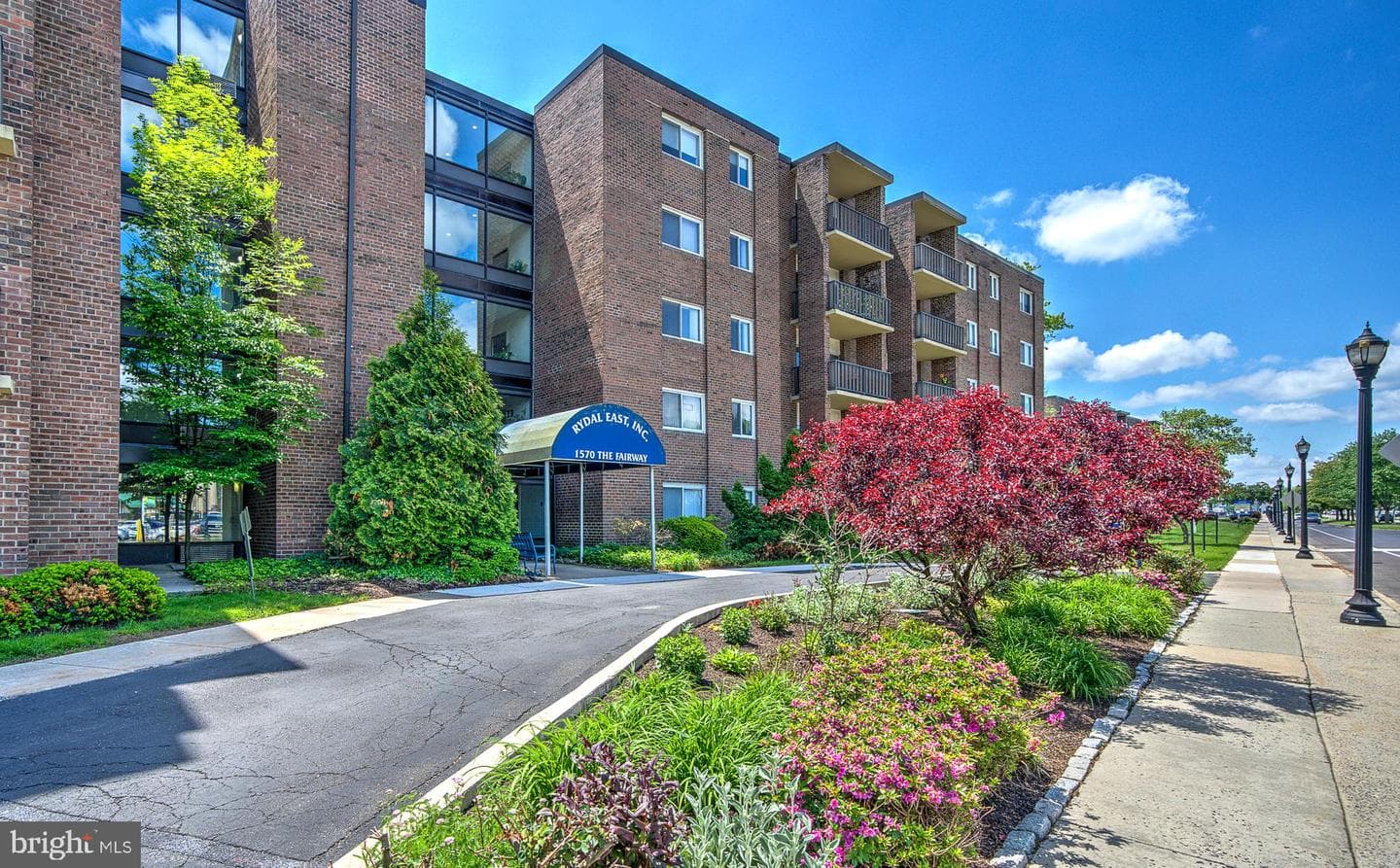 1570 The Fairway #312 E photo 48
