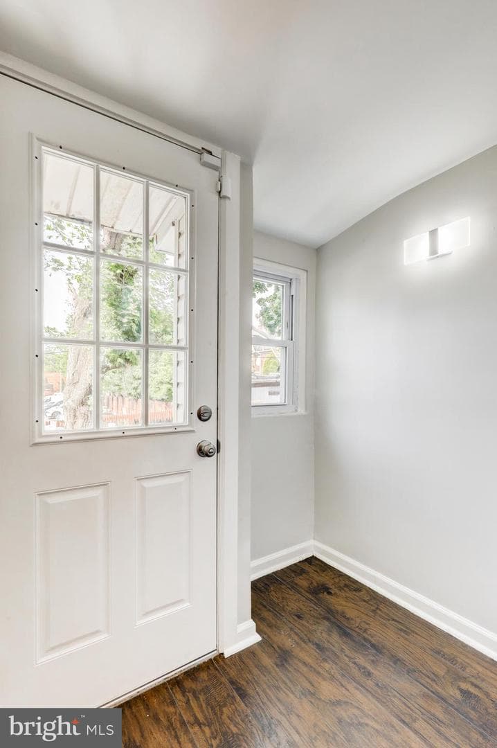 1218 W Airy Street photo 13